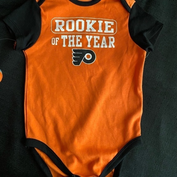 RELIST AS A BUNDLE 3/$15 NHL Licensed Philadelphia Flyers Onesies, Hockey Rookie - Picture 4 of 8